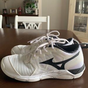 Mizuno Wave Supersonic 2 volleyball shoes